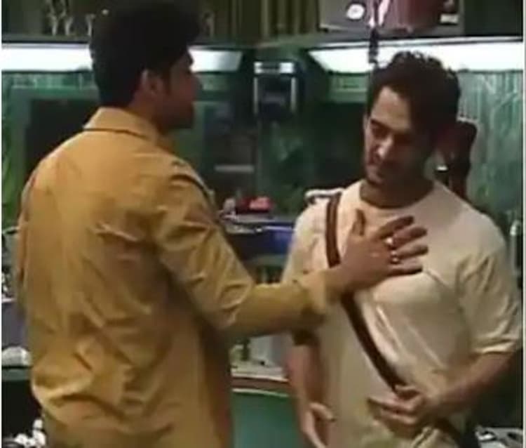 बिग बॉस 15: रश्मि देसाई के भड़काने पर उमर रियाज ने करण कुंद्रा से की लड़ाई, टूटी दोनों की दोस्ती