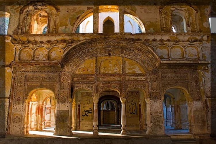 Shardiya Navratri 2023: लखनऊ के जानकीपुरम में बना है दुनिया का सबसे बड़ा दुर्गा पंडाल, दशहरा में घूमना न भूलें