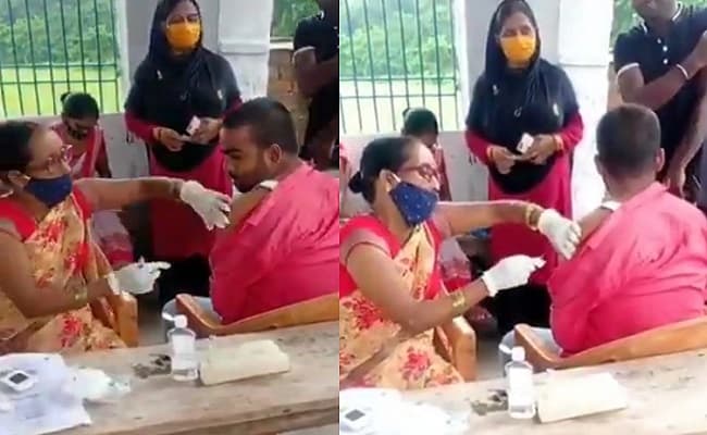 VIDEO: बिहार में कोरोना वैक्सीन के बदले नर्स ने लगा दी खाली इंजेक्शन, वीडियो से हुआ खुलासा, मामले ने पकड़ा तूल