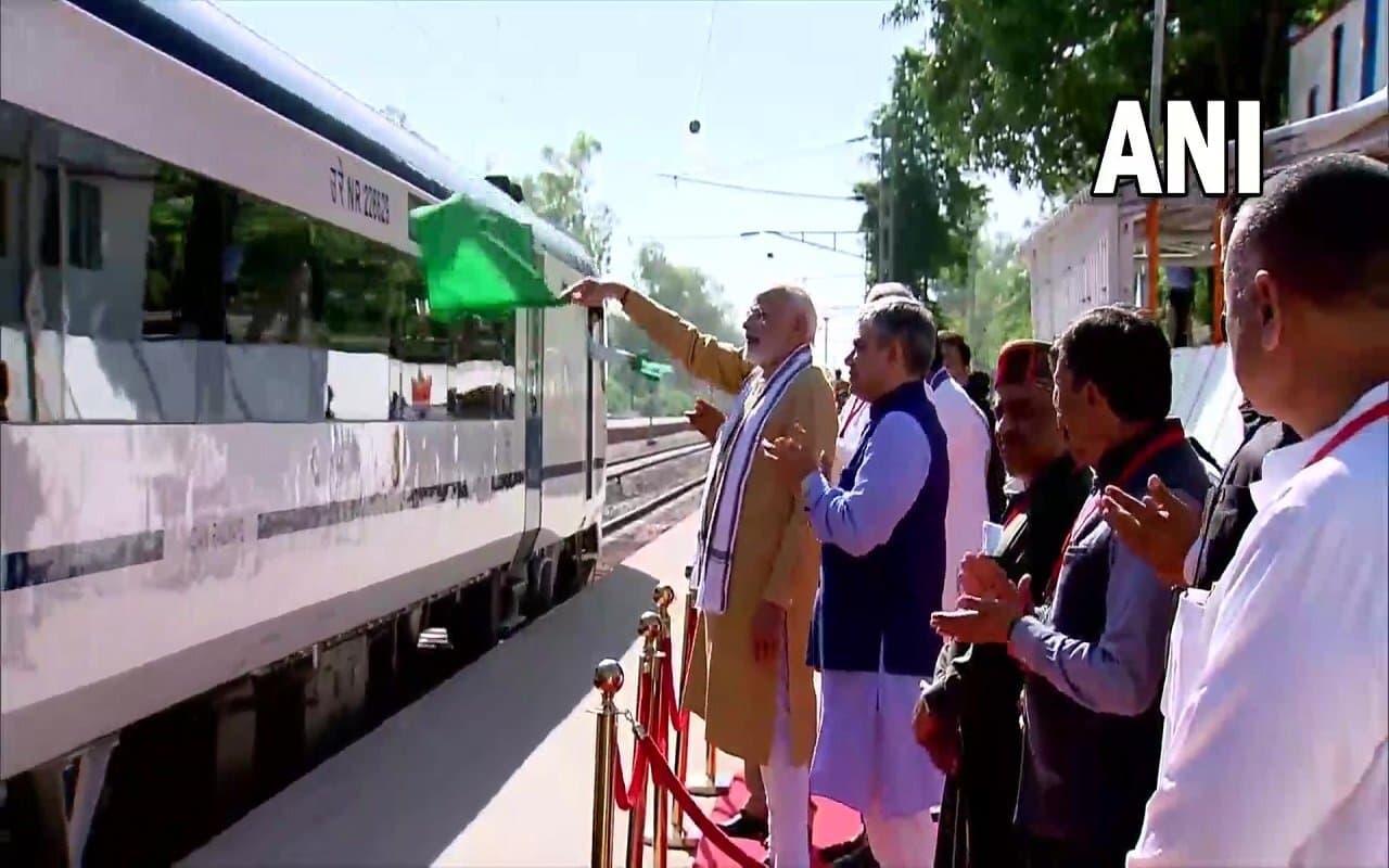 Vande Bharat Express: क्या भागलपुर से पटना चलेगी वंदे भारत एक्सप्रेस ट्रेन? सांसद अजय मंडल ने उठाई ये मांग