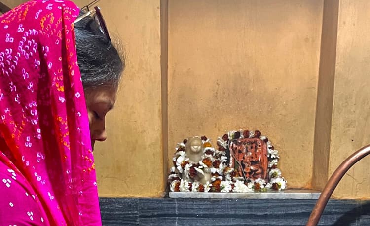 राजस्थान : आखिर वसुंधरा राजे को क्यों भाव नहीं दे रही बीजेपी ? चुनाव प्रबंधन व घोषणा पत्र समिति में नाम नहीं