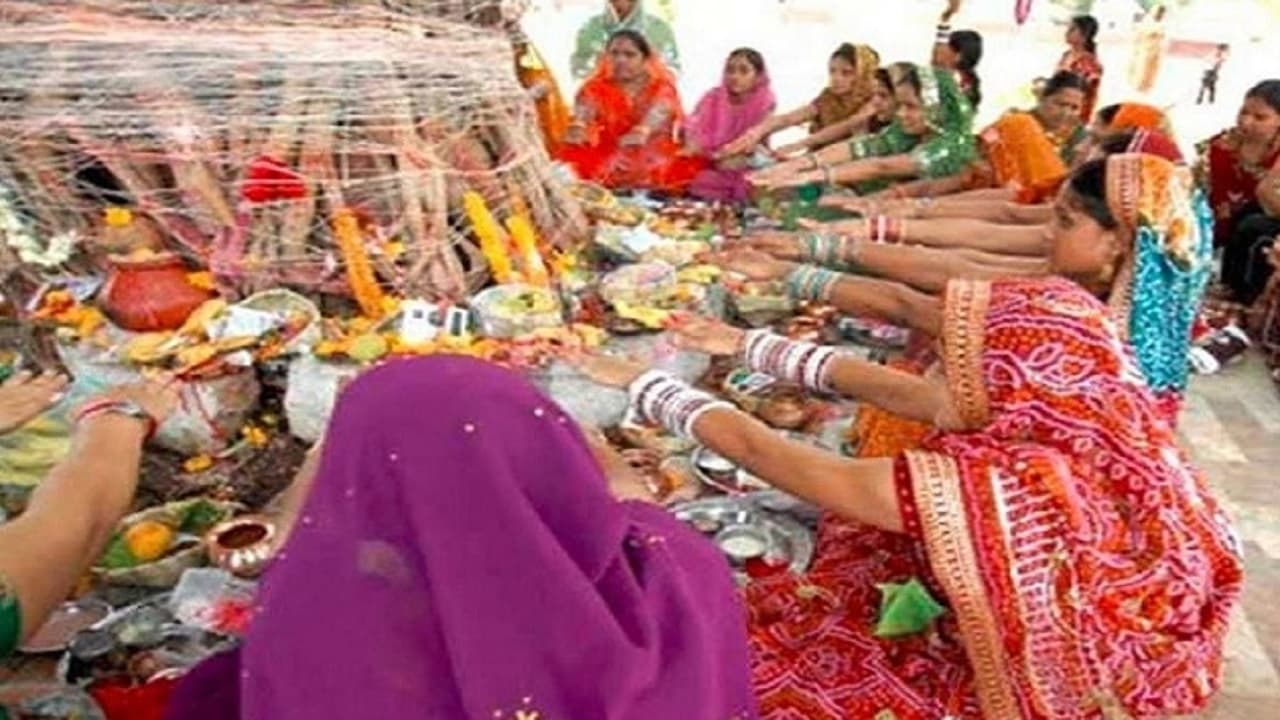वट सावित्री पूजा 2023: मिथिला में
नवविवाहिता के लिए व्रत में क्या होता है खास, जानिए विधान..