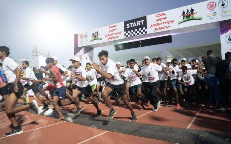 कोल इंडिया मैराथन : फुल मैराथन के विजेता को तीन लाख, महिला और पुरुष वर्ग में 21-21 लोग हुए सम्मानित