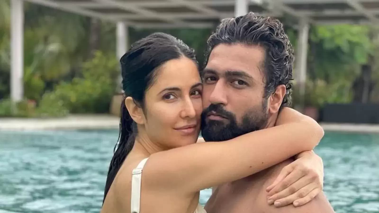 Katrina Kaif Birthday: विक्की कौशल संग इस खास जगह पर बर्थडे सेलिब्रेट करेंगी कैटरीना कैफ,साथ होंगे ये लोग Katrina Kaif Birthday: विक्की कौशल संग इस खास जगह पर बर्थडे सेलिब्रेट करेंगी कैटरीना कैफ,साथ होंगे ये लोग