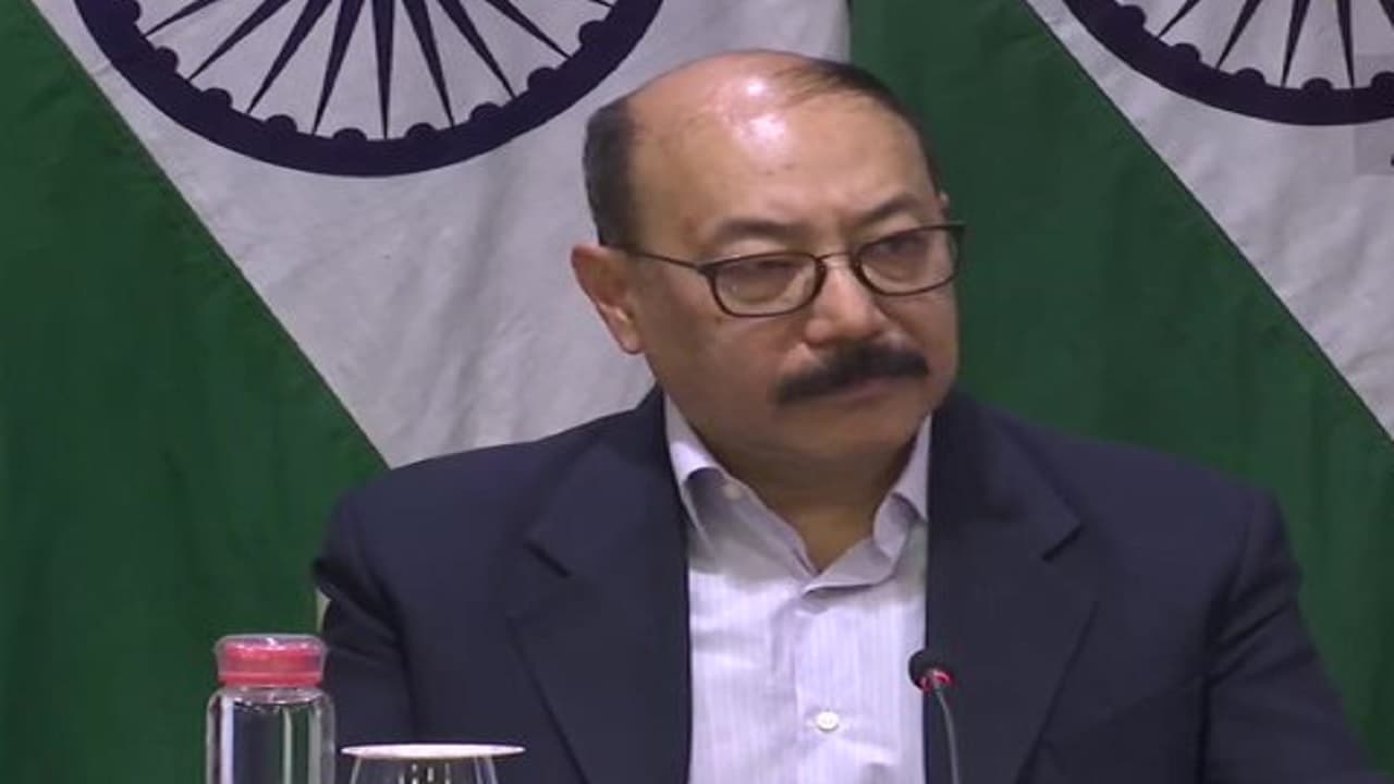 Ukraine से करीब 1000 भारतीयों को निकाला गया, विदेश सचिव ने दी 'ऑपरेशन गंगा' के बारे में जानकारी