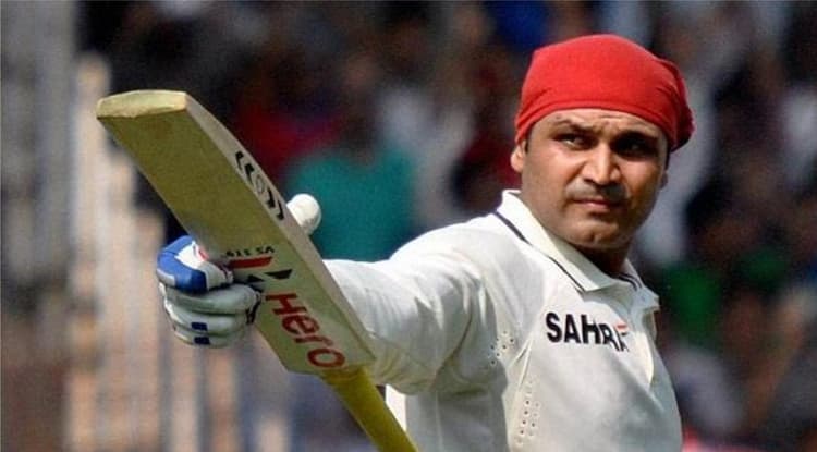 MS Dhoni ने जब प्लेइंग इलेवन से बाहर किया तब सचिन तेंदुलकर ने इस दिग्गज बैटर को संन्यास लेने से रोका