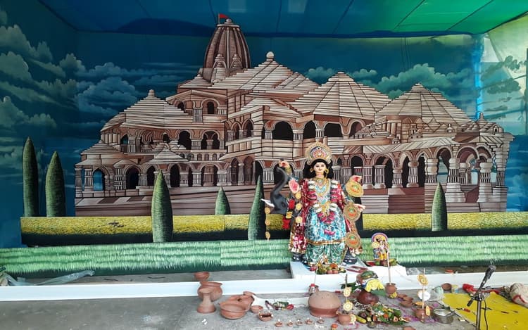 Vishwakarma Puja 2022:झारखंड में विश्वकर्मा पूजा का उल्लास, रंग-बिरंगी रोशनी से सजे पूजा पंडाल,देखें PICS