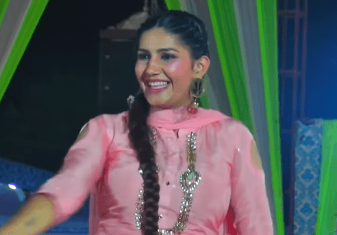 सपना चौधरी ने 'निक्कर निक्कर' गाने पर किया कमाल का डांस, VIDEO देख दीवाने हुए लोग