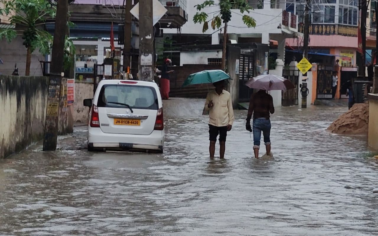 रांची में बारिश शुरू, मौसम विभाग ने कहा- घटेगा तापमान, सताएगी ठंड