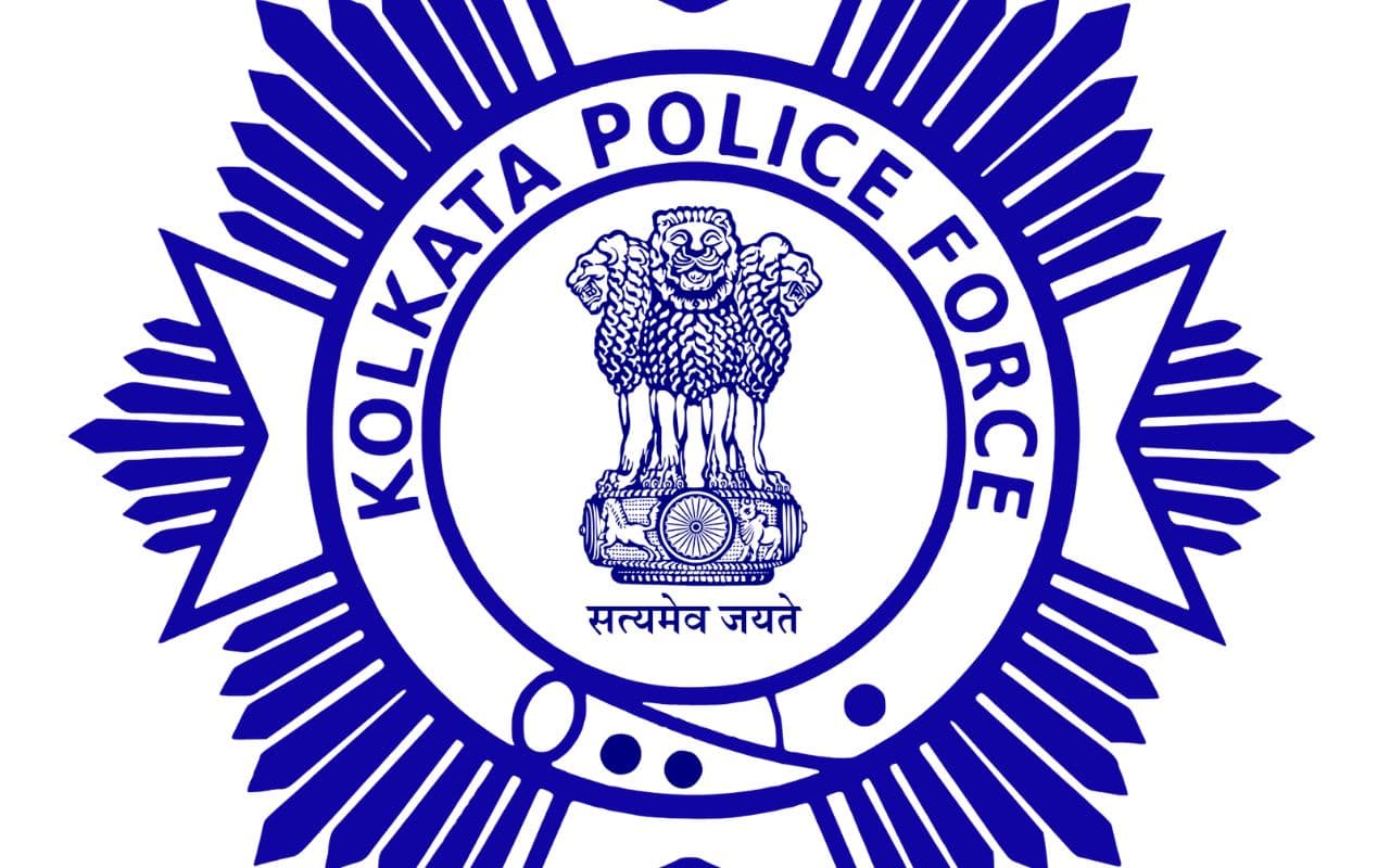इडेन में क्रिकेट मैच के दौरान कर रहे थे बेटिंग, गिरोह के तीन सदस्यों को दबोचा इडेन में क्रिकेट मैच के दौरान कर रहे थे बेटिंग, गिरोह के तीन सदस्यों को दबोचा