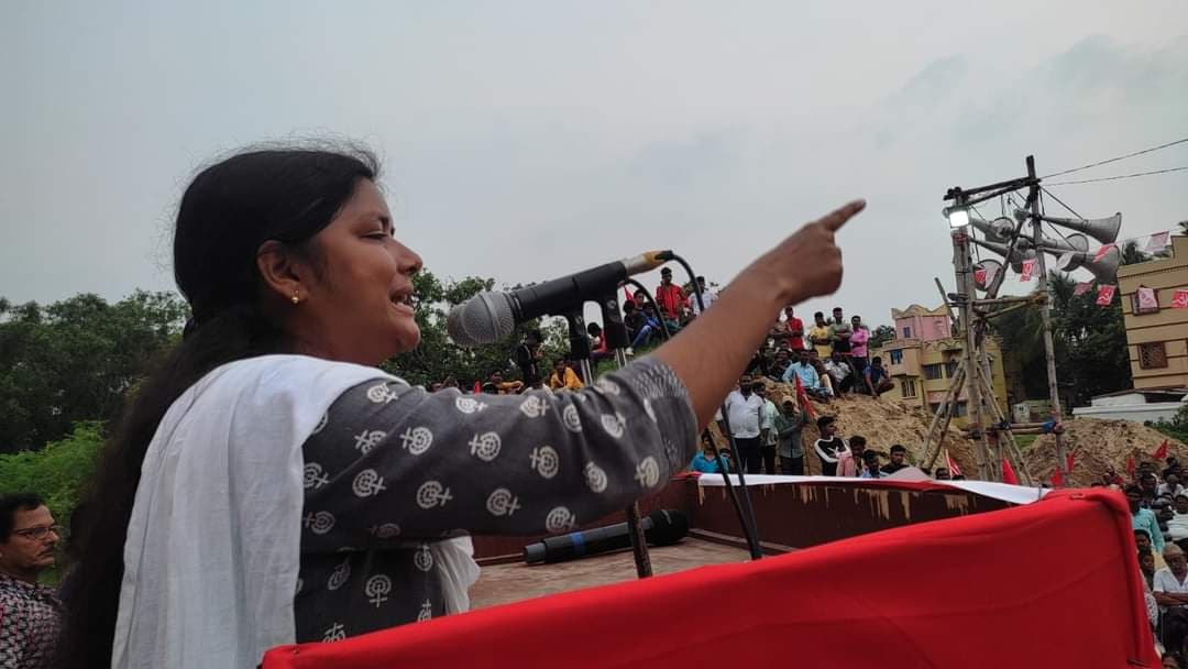 पंचायत चुनाव : कौन है मीनाक्षी मुखर्जी, जिसका भाषण सोशल मीडिया पर हो जाता है वायरल