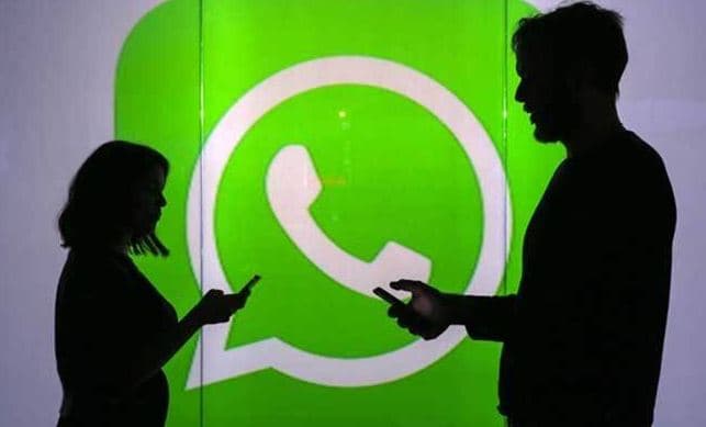 वॉट्सएप प्रेमी से मिलने 300 किमी का सफर, मुलाकात के बाद प्रेमिका ने पीट लिया ‘माथा’