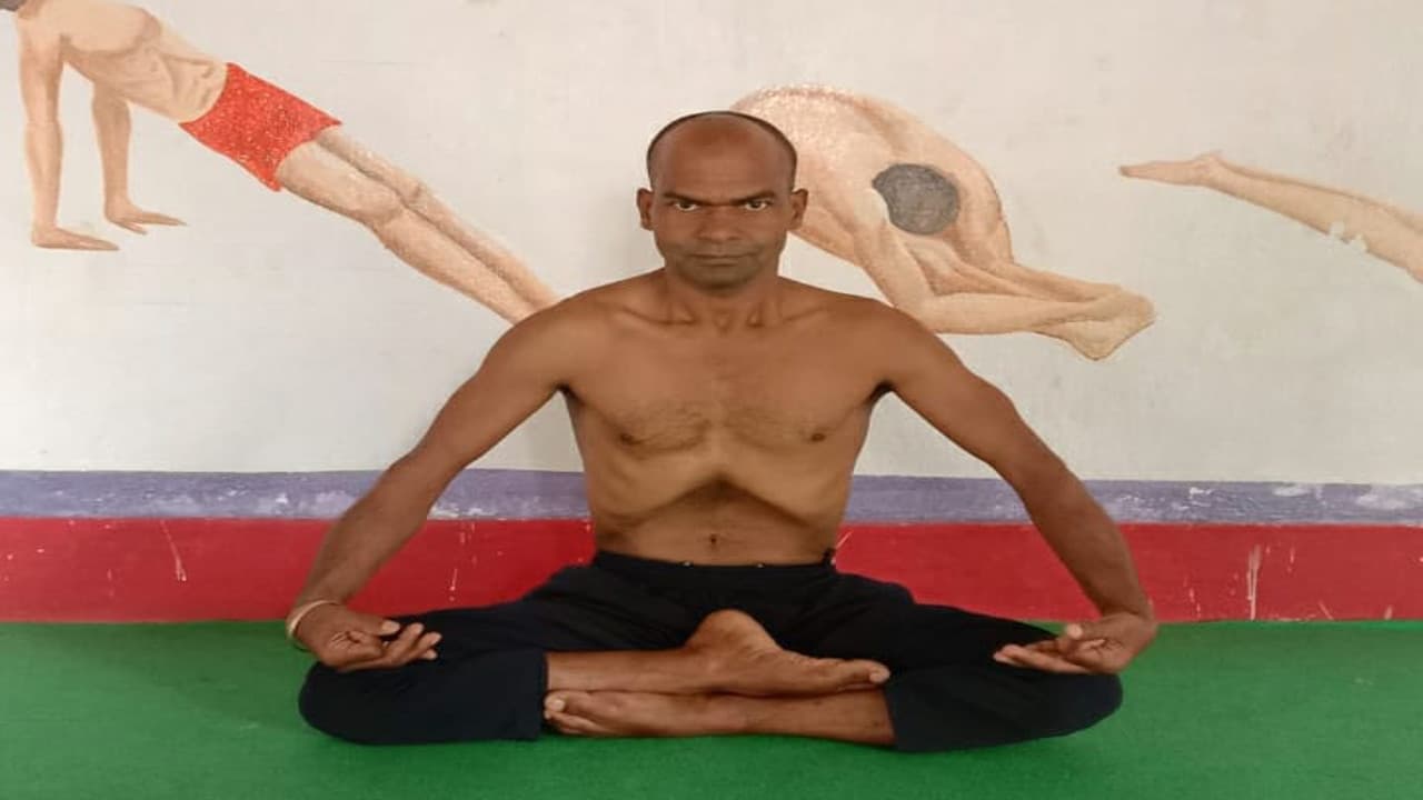 World Yoga Day 2022: कई बीमारियों की रामबाण दवा है योग, खुद को और दूसरों को रखें फिट