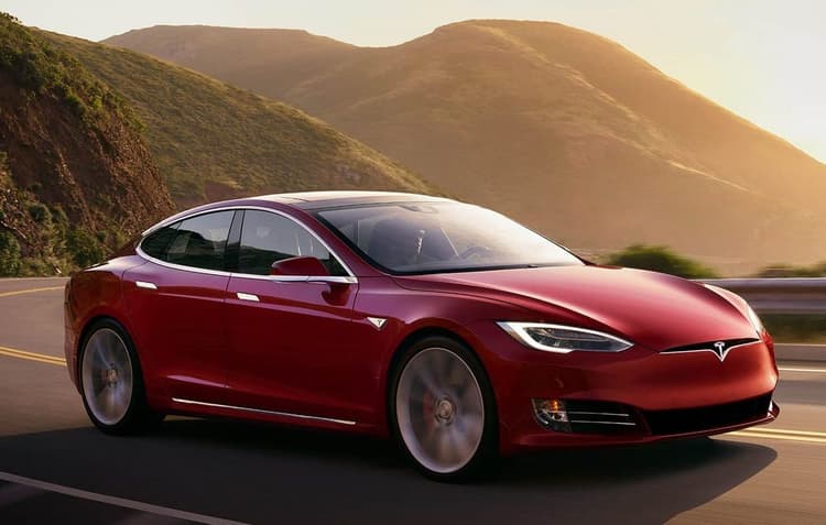 Tesla Model S Plaid: आ गयी दुनिया की फास्टेस्ट कार, होश उड़ा देने वाली स्पीड, कीमत और फीचर्स दंग करनेवाले