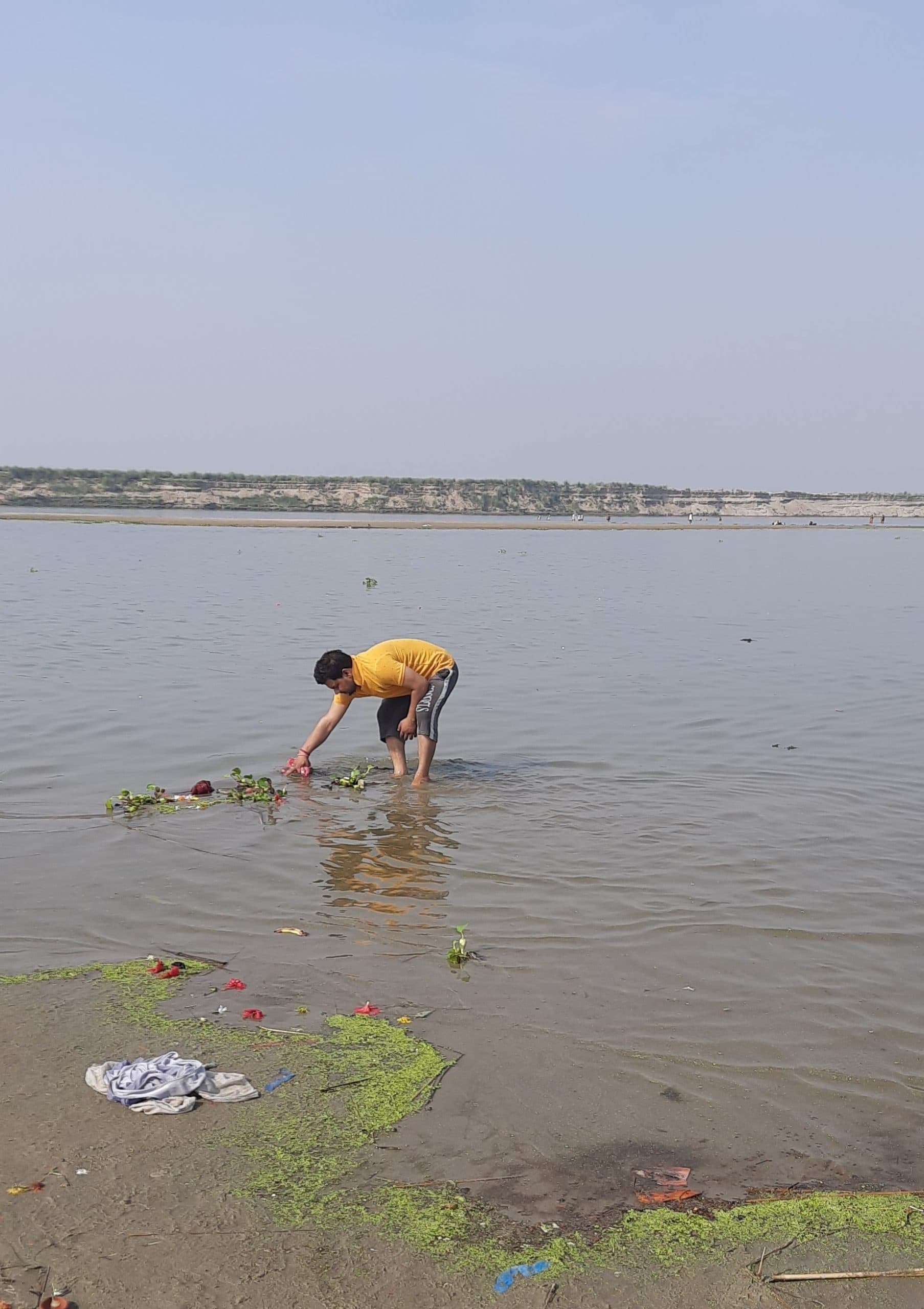 जन जन को बनना होगा भगीरथ तभी स्वच्छ होगी मां गंगा