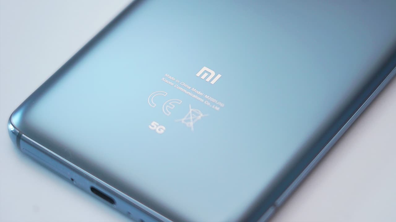 Xiaomi स्मार्टफोन कर रहे यूजर्स की जासूसी? विदेश में स्टोर हो रहा पर्सनल डेटा