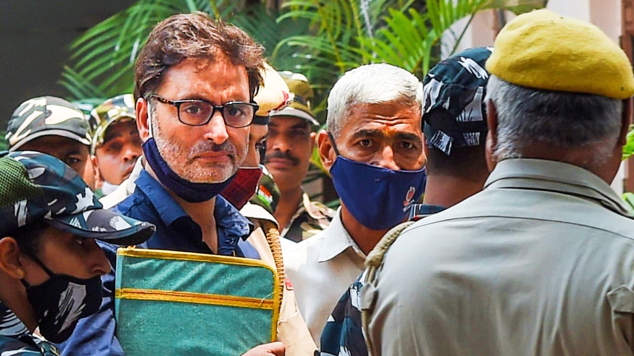 Yasin Malik को टेरर फंडिंग मामले में उम्रकैद, ऐसी रही है JKLF चीफ यासीन मलिक की जीवन यात्रा