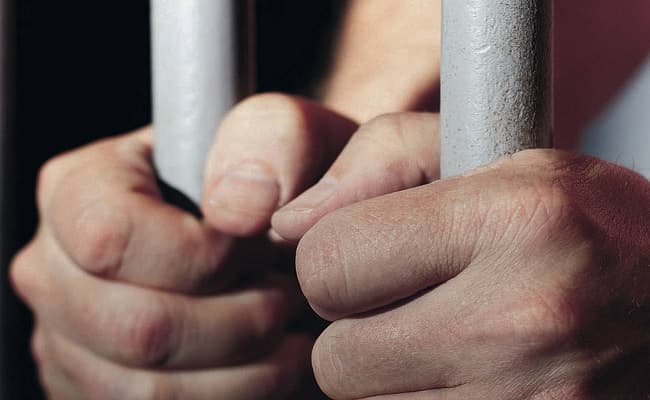 Gorakhnath Temple Attack: एजेंसियों ने वाराणसी के दो युवकों को महराजगंज में पकड़ा, बढ़ी चौकसी