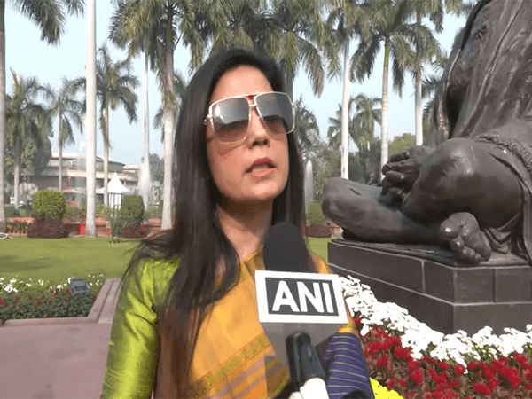 Delhi News : हाईकोर्ट का बड़ा फैसला, महुआ मोइत्रा की याचिका खारिज, गोपनीय सूचना लीक करने का मामला Delhi News : हाईकोर्ट का बड़ा फैसला, महुआ मोइत्रा की याचिका खारिज, गोपनीय सूचना लीक करने का मामला