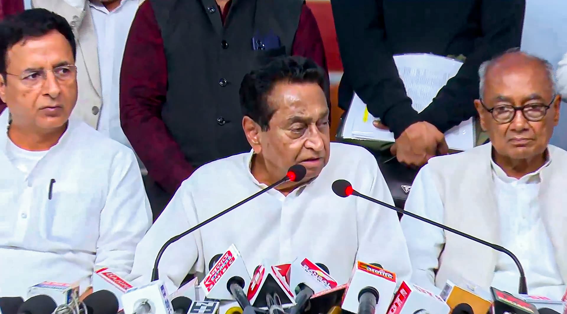 kamal Nath: पिछले 10 साल में बीजेपी में शामिल हुए कांग्रेस के कई पूर्व मुख्यमंत्री, अब हाथ छोड़ने की तैयारी में कमलनाथ?