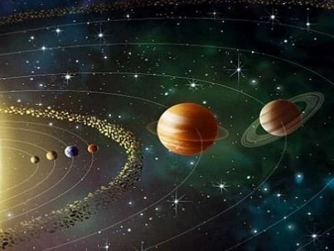 Photo: क्या होता है ग्रह गोचर, जानें व्यक्ति के जीवन को कैसे करता है प्रभावित