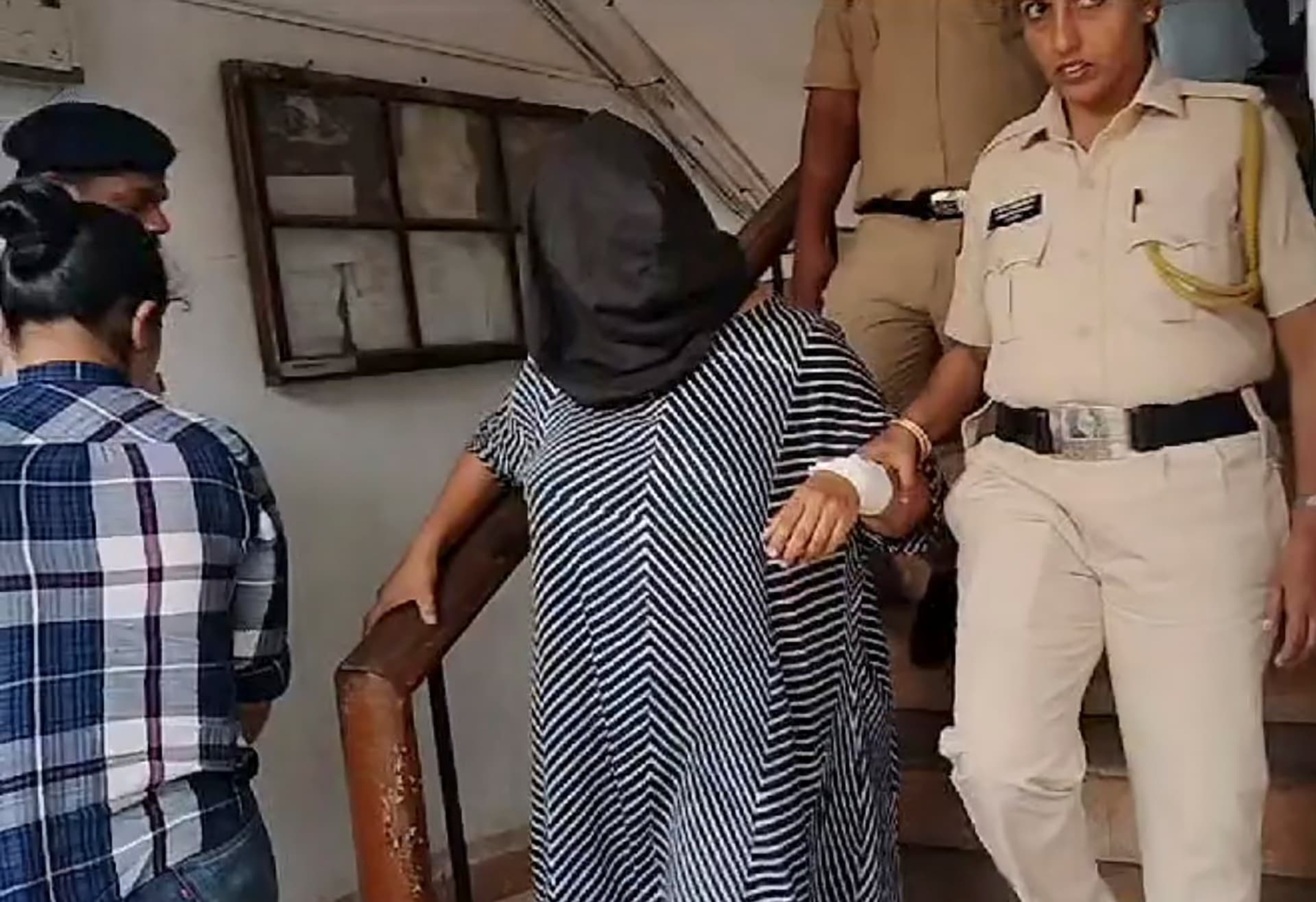 क्राइम सीन रिक्रिएट करेगी पुलिस, सूचना सेठ को लेकर पहुंचेगी अपार्टमेंट में