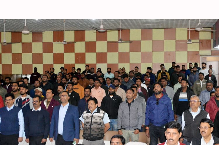 बीसीसीएल निदेशक ने कहा तकनीकी परीक्षा में सफल मजदूरों को टेक्निकल पदों पर मिलेगा मौका