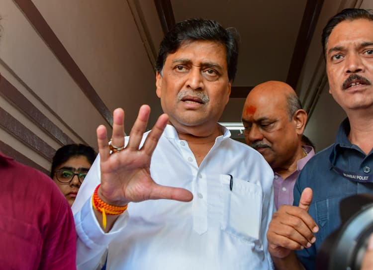 महाराष्ट्र कांग्रेस में राजनीतिक भूचाल की वजह श्वेत पत्र तो नहीं? अशोक चव्हाण ने क्यों दिया इस्तीफा