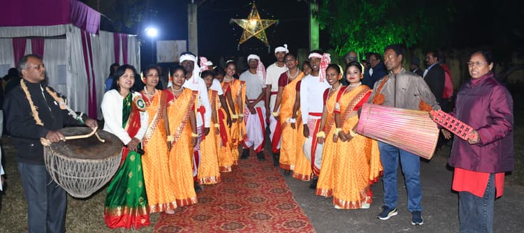 बोकारो : सिटी चर्च-सेक्टर चार में संयुक्त क्रिसमस गैदरिंग, मसीही समुदाय की उमड़ी भीड़