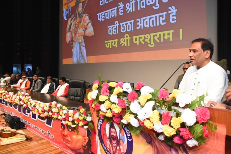 गांधी मैदान में ब्राह्मणों का विशाल महा सम्मेलन, लोकसभा की सात व विधानसभा की 56 सीटों पर मांगी भागीदारी