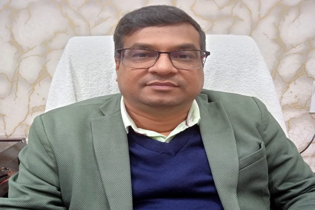 हजारीबाग में चल रहा सड़क सुरक्षा अभियान, यातायात नियमों का उल्लंघन किया तो कटेगा चालान