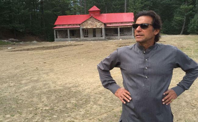 बोले इमरान, पाकिस्तानी भारत के साथ दोस्ती को तैयार