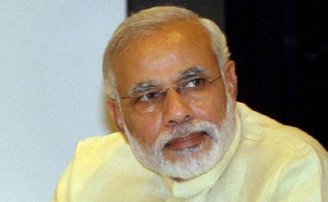 ऐतिहासिक मोड़ पर मोदी