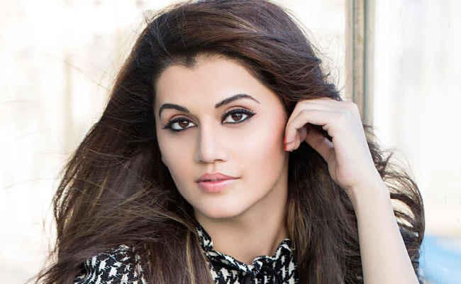 ‘पिंक'''' से बढ़ी उम्मीदों को पूरा नहीं कर पाने के खयाल से डरती हूं: तापसी पन्नू