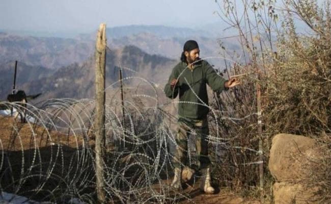 पाक नागरिक को बीएसएफ ने किया पाक रेंजर्स के हवाले