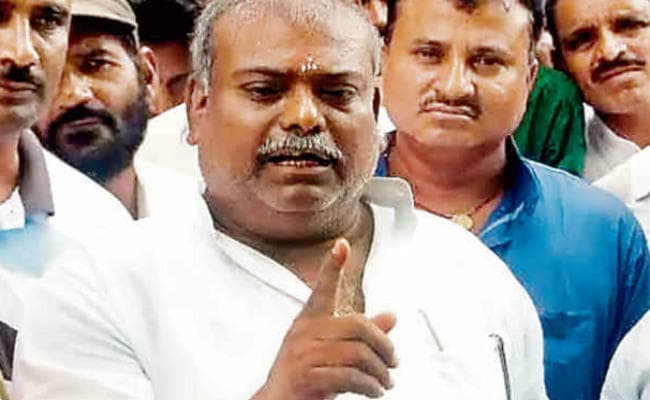 राजवल्लभ की बेल रद्द कराने को भी SC में सरकार की याचिका