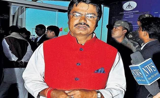 बड़कागांव गोलीकांड : पूर्व मंत्री योगेंद्र साव गिरफ्तार