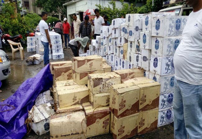बिहार के कैमूर में अबतक की शराब की सबसे बड़ी खेप बरामद