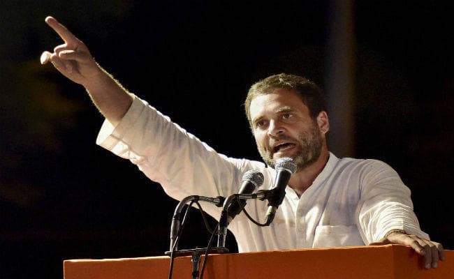 जवानों ने दिया खून, पीएम कर रहे हैं दलाली : राहुल गांधी