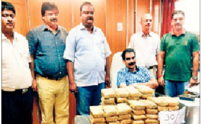 रक्सौल में तीन करोड़ की चरस बरामद