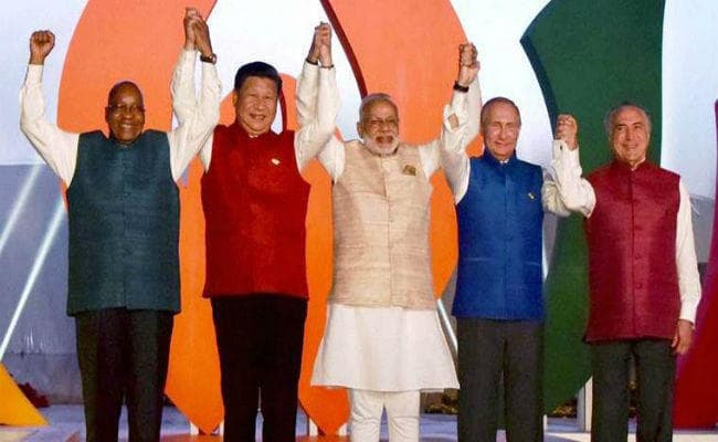 ब्रिक्स : सोने की ईंट या खड़ंजा?