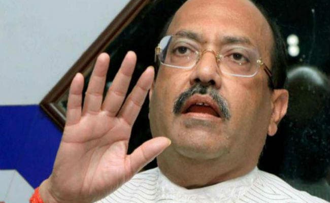 मेरी चुप्पी ही बहुत सारे सवालों का जवाब: अमर
