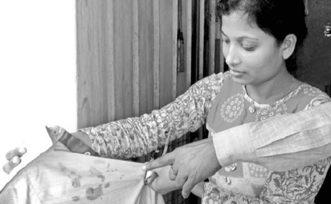 हेल्थ इंस्पेक्टर व उनकी पत्नी पर जानलेवा हमला
