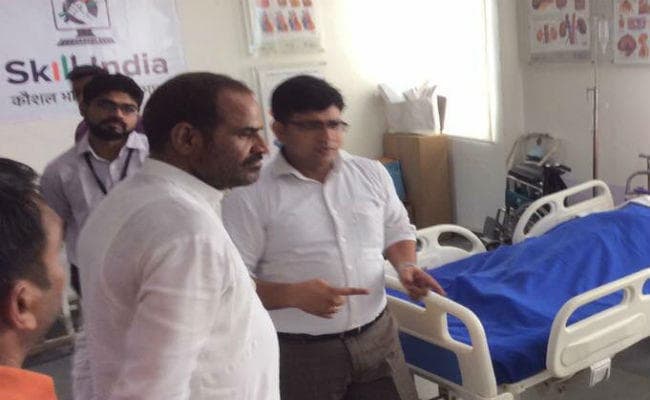 भाजपा सांसद ने अरविंद केजरीवाल को दी गालियां