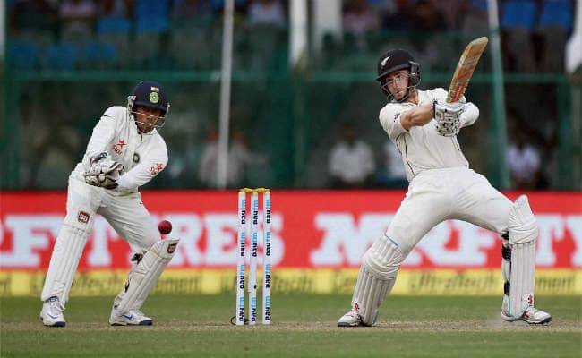 IND vs NZ : न्यूजीलैंड की शानदार शुरुआत, बारिश में धुला तीसरा सत्र