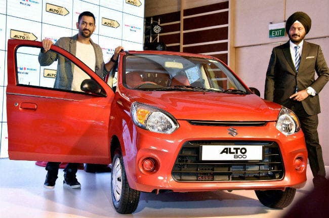 मारुति सुजुकी ने आल्टो का ‘एमएस धोनी इन्सपायर्ड” स्पेशल संस्करण पेश किया