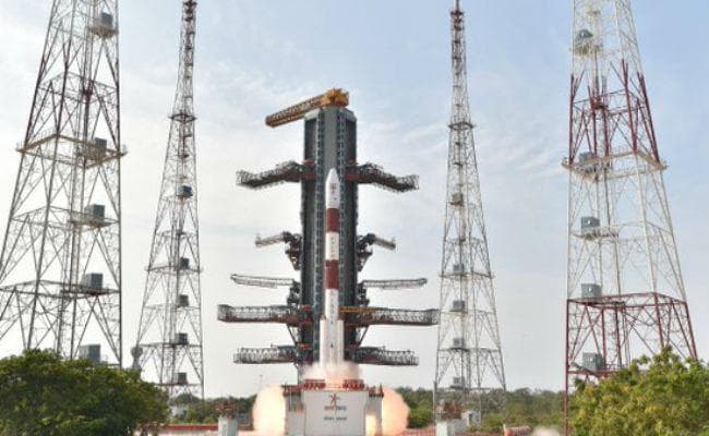 भारत की बड़ी कामयाबी: PSLV से दागे गए 8 उपग्रह, जानें कुछ खास बातें