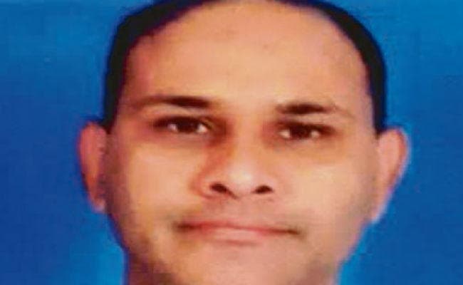 संदिग्ध हालात में विंग कमांडर की मौत