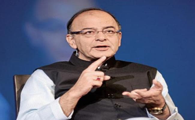 कृषि क्षेत्र मुश्किल में, किसानों को मदद की जरूरत, कृषि आय पर कर लगाने का विचार नहीं : जेटली