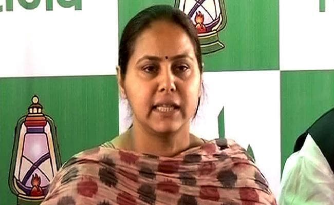 लालू परिवार के खिलाफ IT की कार्रवाई, बेटी-दामाद को समन, होगी पूछताछ लालू परिवार के खिलाफ IT की कार्रवाई, बेटी-दामाद को समन, होगी पूछताछ